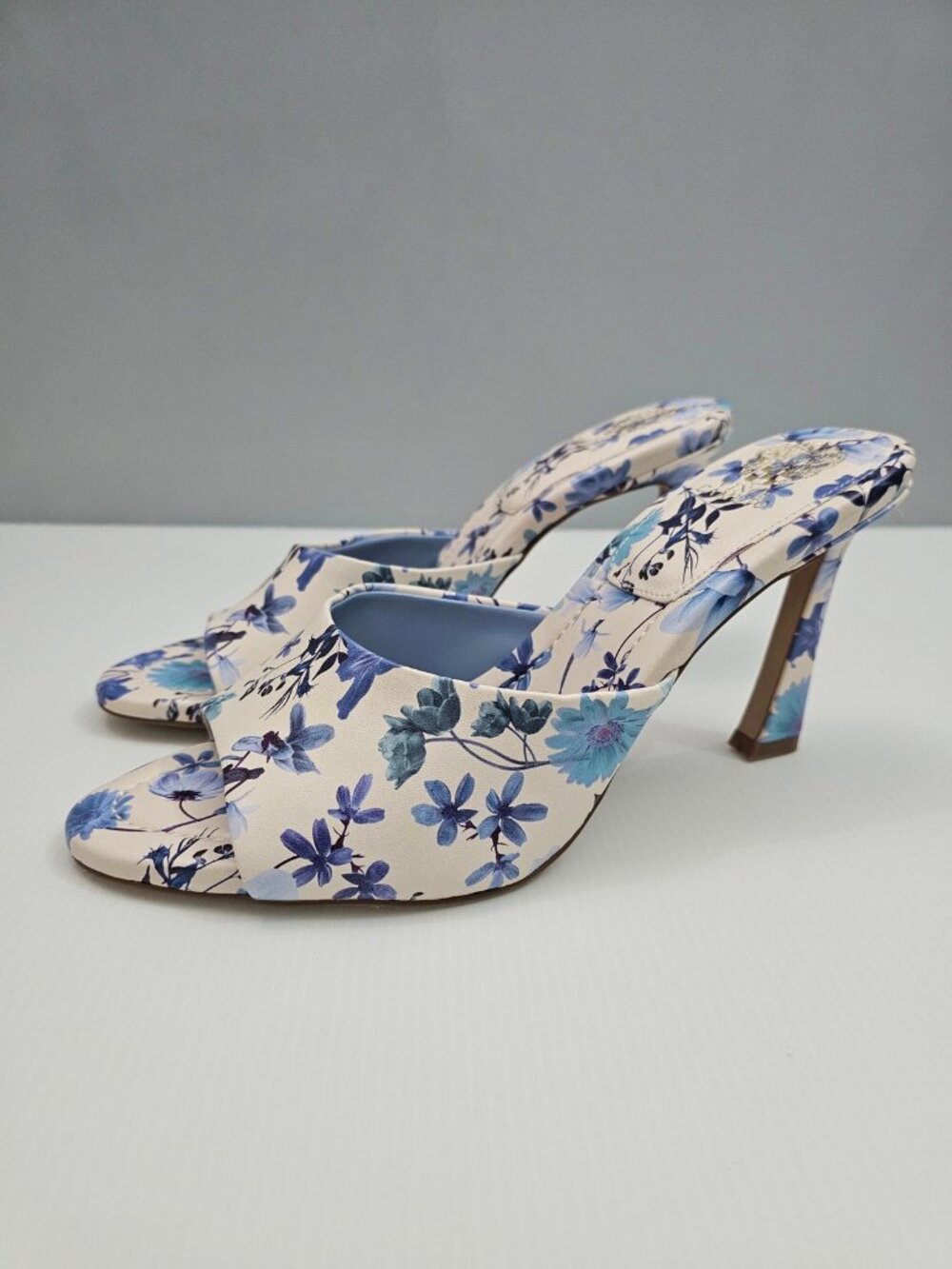 Vince Camuto Paigely Mule Heels Womens 11 Blue Floral Cream Slip On Open Toe - Picture 16 of 16